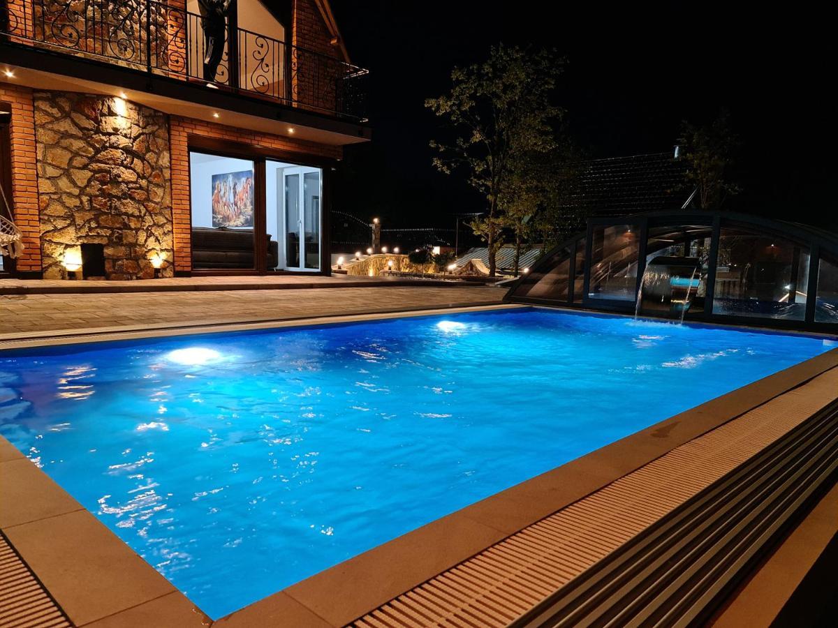 Villa Ozoni - Jezerc Феризово Екстериор снимка